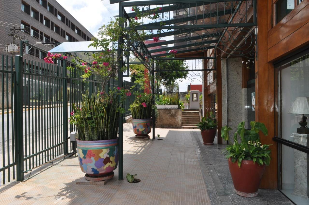 Hotel Chalet Monet - Granja Vianna Cotia  Ngoại thất bức ảnh